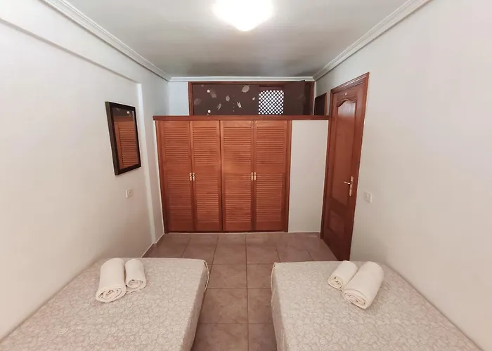 Tenerife Flamingo Апартаменты